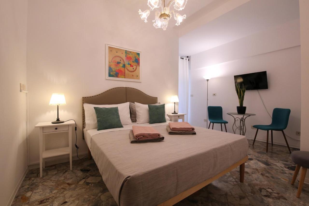 Cavour & Savoia Hotel Bari Luaran gambar